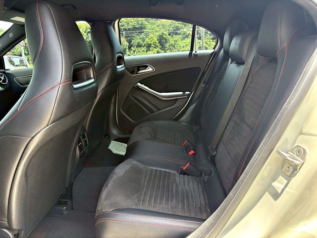 M-BENZ賓士 A180  第10張相片
