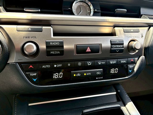 LEXUS凌志 ES300H  第11張相片