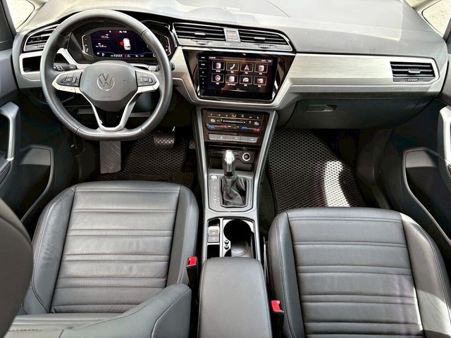 VOLKSWAGEN福斯 TOURAN  第10張相片