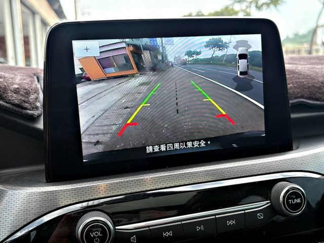 FORD福特 KUGA  第13張相片