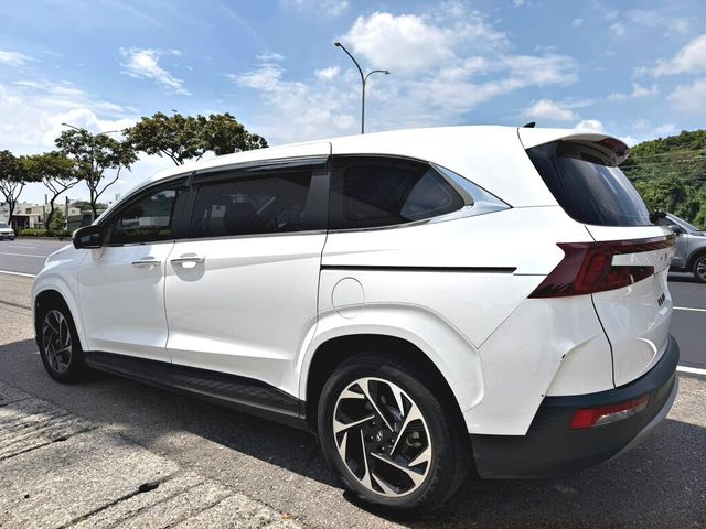 HYUNDAI現代 CUSTIN  第2張相片