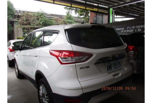 Ford KUGA  第3張相片