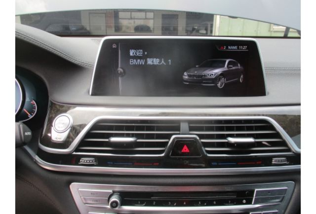 BMW 740LI  第9張相片