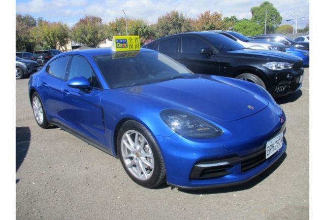 Porsche PANAMERA  第3張相片