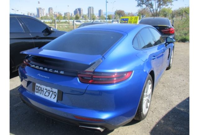 Porsche PANAMERA  第6張相片