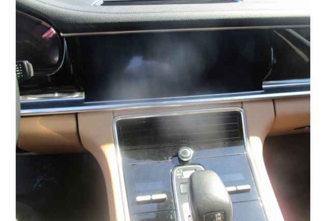 Porsche PANAMERA  第9張相片