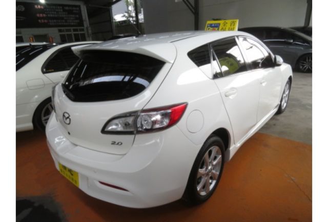 Mazda MAZDA3  第3張相片
