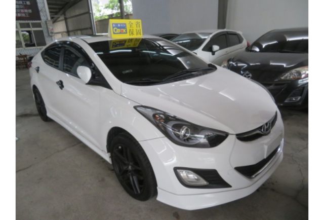 Hyundai ELANTRA  第2張相片