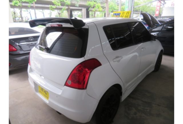 Suzuki SWIFT  第2張相片