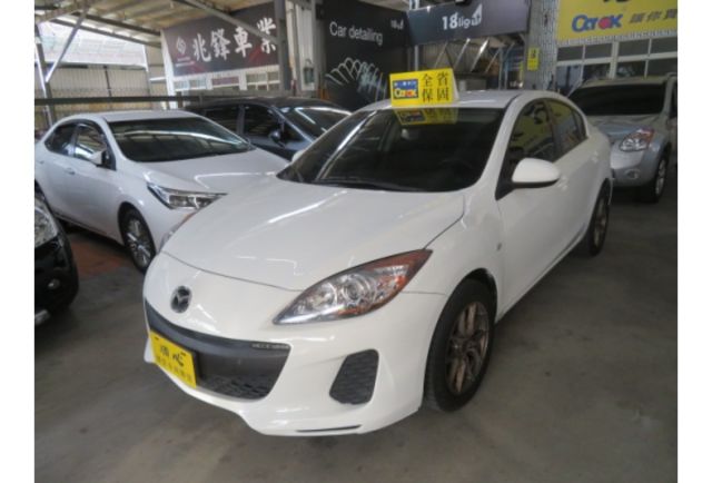 Mazda MAZDA3  第1張相片