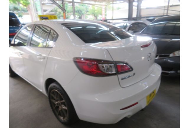 Mazda MAZDA3  第4張相片