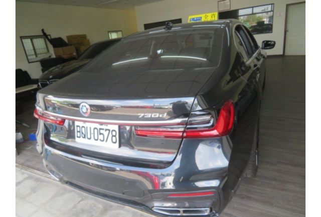 BMW 730  第3張相片
