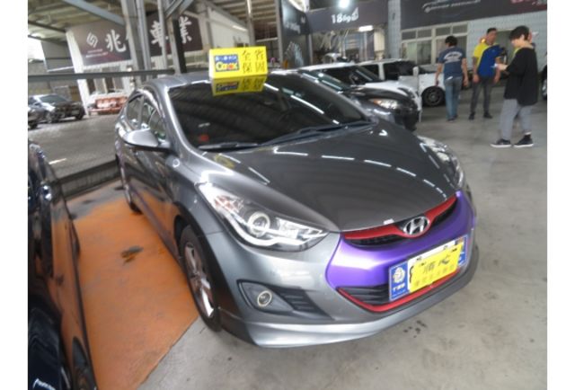 Hyundai ELANTRA  第1張相片