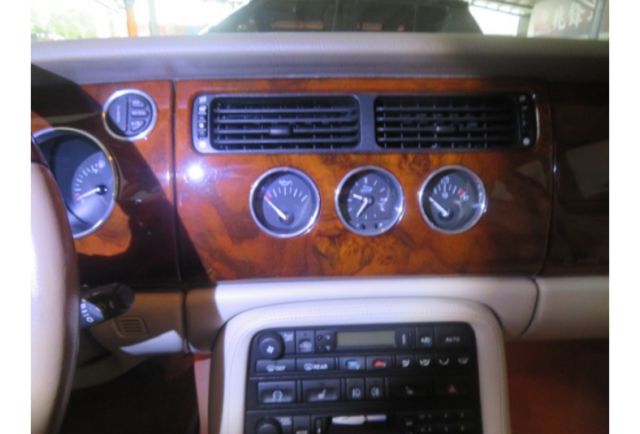 Jaguar XK8  第7張相片