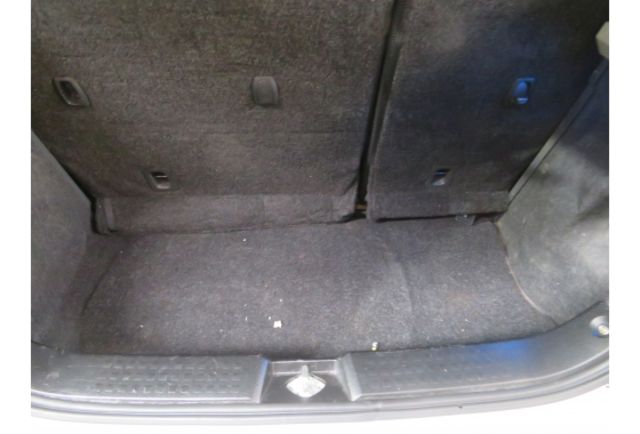 Suzuki SWIFT  第7張相片