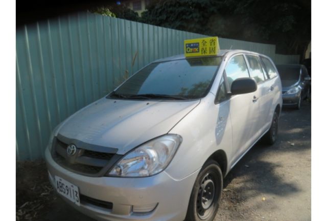Toyota INNOVA  第2張相片