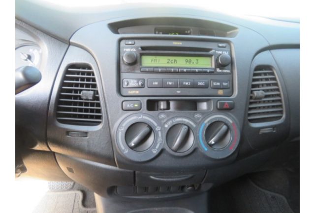 Toyota INNOVA  第9張相片