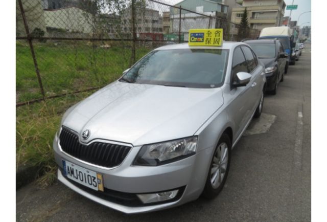 SKODA OCTAVIA  第1張相片