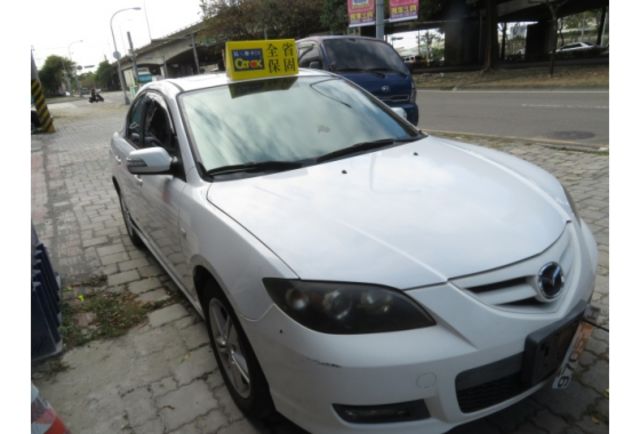 Mazda MAZDA3  第1張相片