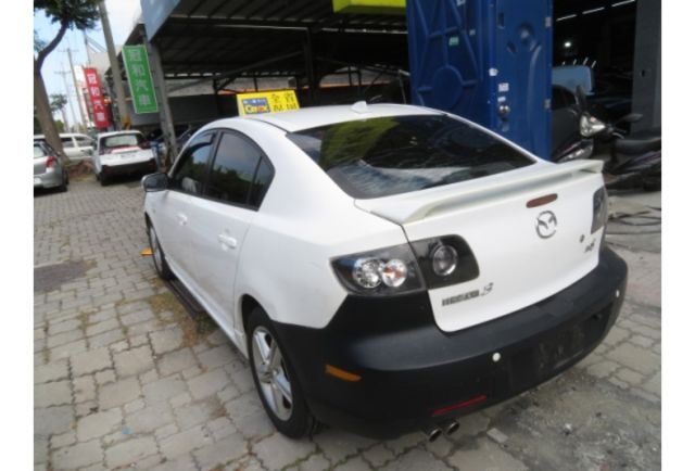 Mazda MAZDA3  第3張相片