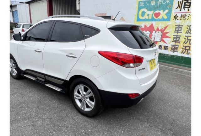 2012 Hyundai ix35 S 2.4尊貴型 ▼ 原廠技師查驗鑑定 ▼ 公里數保證 ▼  第5張相片