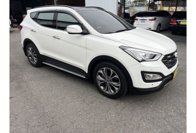 2014 Hyundai Santa Fe 2.2皇家款 ▼ 原廠技師查驗鑑定 ▼ 公里數保證 ▼  第3張相片