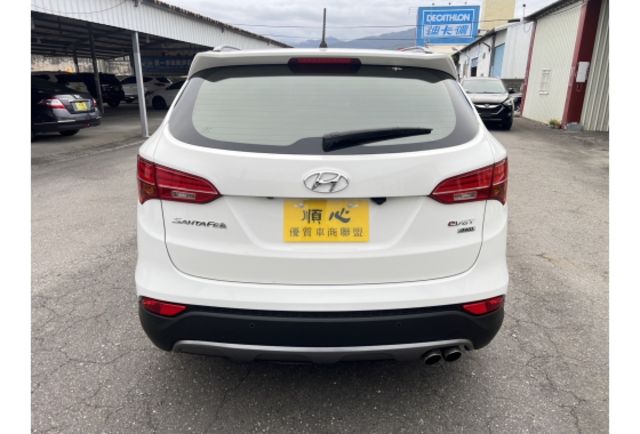 2014 Hyundai Santa Fe 2.2皇家款 ▼ 原廠技師查驗鑑定 ▼ 公里數保證 ▼  第4張相片