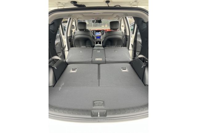 2014 Hyundai Santa Fe 2.2皇家款 ▼ 原廠技師查驗鑑定 ▼ 公里數保證 ▼  第19張相片