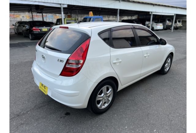 2013 Hyundai i30 旗艦型▼ 原廠技師查驗鑑定 ▼ 公里數保證 ▼  第6張相片