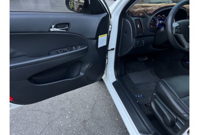 2013 Hyundai i30 旗艦型▼ 原廠技師查驗鑑定 ▼ 公里數保證 ▼  第13張相片