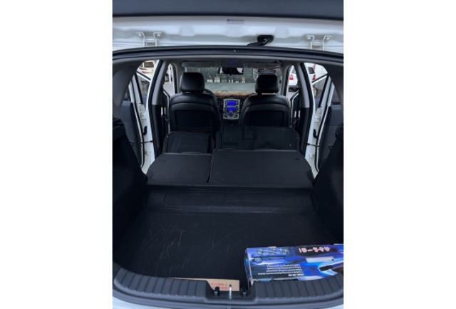 2013 Hyundai i30 旗艦型▼ 原廠技師查驗鑑定 ▼ 公里數保證 ▼  第18張相片