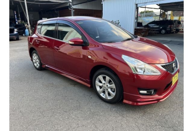 2016 Nissan Tiida 5D 豪華影音版▼ 原廠技師查驗鑑定 ▼ 公里數保證 ▼  第3張相片