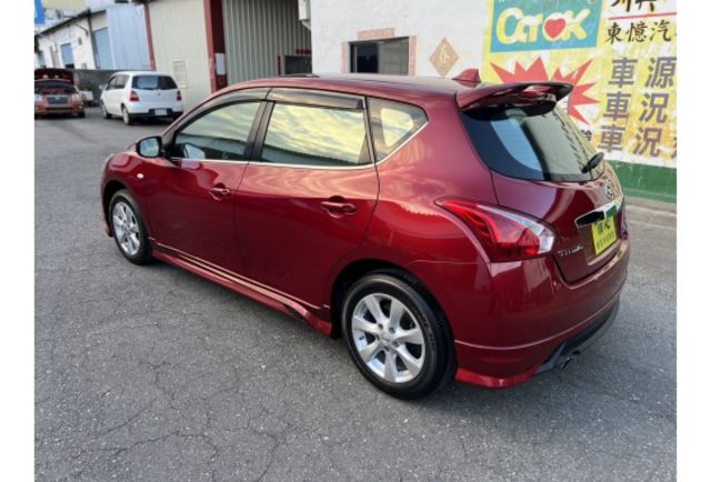 2016 Nissan Tiida 5D 豪華影音版▼ 原廠技師查驗鑑定 ▼ 公里數保證 ▼  第5張相片