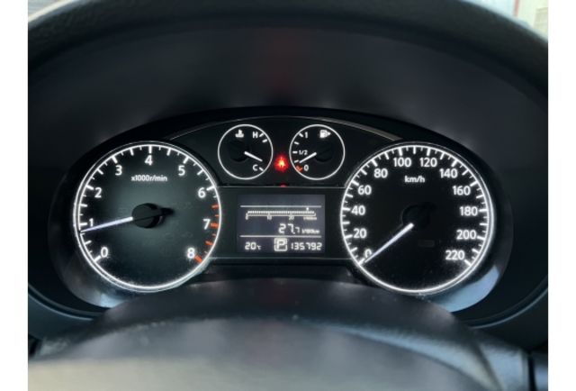2016 Nissan Tiida 5D 豪華影音版▼ 原廠技師查驗鑑定 ▼ 公里數保證 ▼  第10張相片
