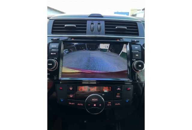 2016 Nissan Tiida 5D 豪華影音版▼ 原廠技師查驗鑑定 ▼ 公里數保證 ▼  第12張相片