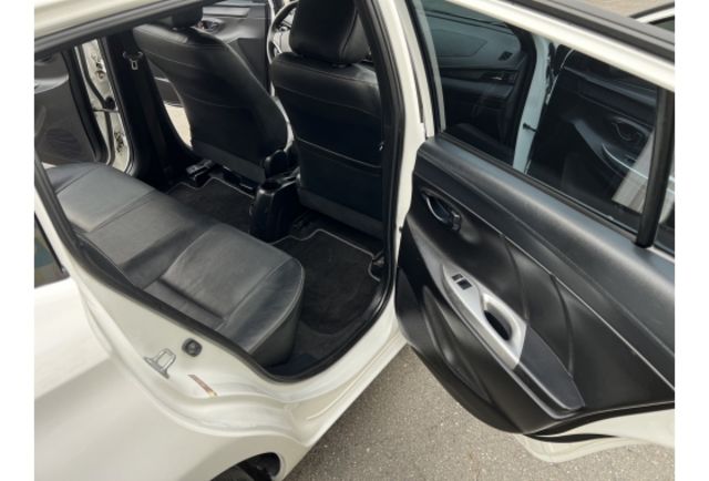 1.5經典 ▼100%全車無拆裝原裝鈑件▼原廠技師查驗鑑定▼公里數保證▼一分錢一分貨全面守護您的行車安全▼  第16張相片
