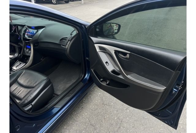 2013 Hyundai Elantra 1.8 GLS豪華型▼ 原廠技師查驗鑑定 ▼ 公里數保證 ▼  第19張相片