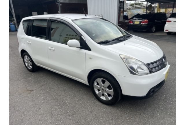 2009 Nissan Livina 1.6 H▼ 公里數保證 ▼▼ 可查驗外觀未整理代步車 ▼  第3張相片