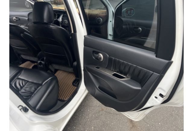 2009 Nissan Livina 1.6 H▼ 公里數保證 ▼▼ 可查驗外觀未整理代步車 ▼  第15張相片