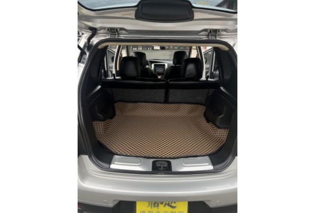 2014 Nissan Livina 1.6 頂級旗艦版▼ 原廠技師查驗鑑定全車原裝鈑件 ▼ 公里數保證 ▼不準7日包退▼  第8張相片
