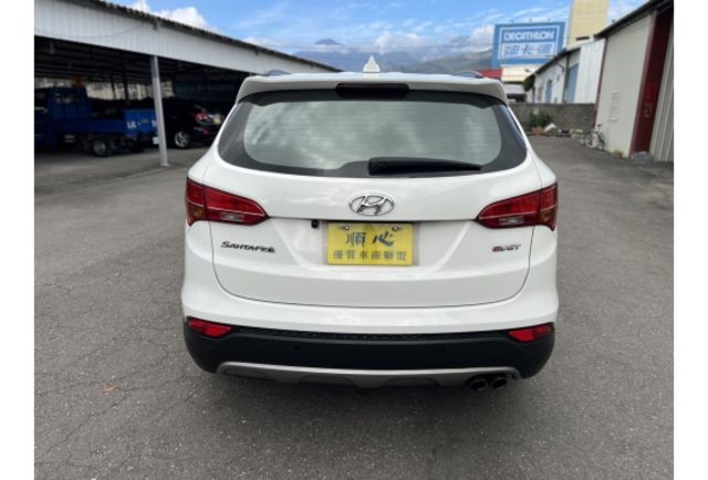 2015 Hyundai Santa Fe 2.2貴族款▼全車原裝鈑件▼ 原廠技師查驗鑑定  ▼公里數保證 ▼  第4張相片