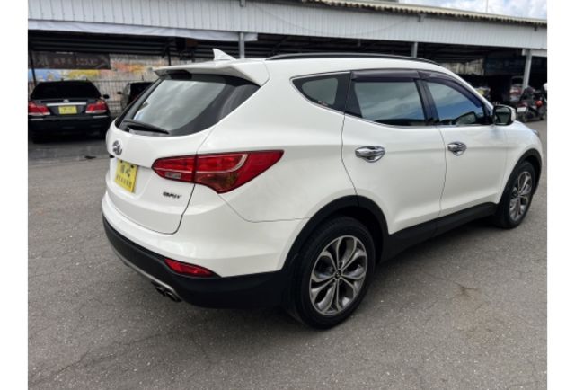 2015 Hyundai Santa Fe 2.2貴族款▼全車原裝鈑件▼ 原廠技師查驗鑑定  ▼公里數保證 ▼  第6張相片