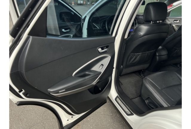 2015 Hyundai Santa Fe 2.2貴族款▼全車原裝鈑件▼ 原廠技師查驗鑑定  ▼公里數保證 ▼  第17張相片