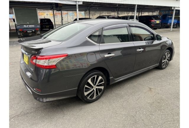 2015 Nissan Sentra Aero 1.8 旗艦版▼全車原裝鈑件▼ 原廠技師查驗鑑定  ▼公里數保證 ▼  第6張相片