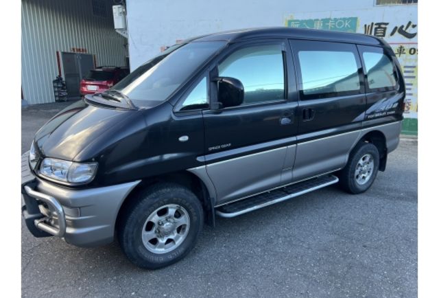 2000 Mitsubishi SPACEGEAR 2.4▼全車原裝鈑件▼ 原廠技師查驗鑑定  ▼公里數保證 ▼買錯比買貴鬱卒▼  第1張相片