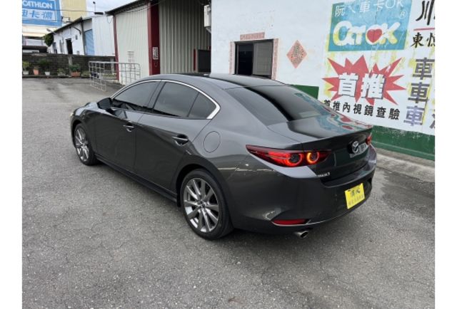 Bose旗艦型▼100%全車無拆裝原裝鈑件▼原廠技師查驗鑑定▼公里數保證▼一分錢一分貨全面守護您的行車安全▼  第5張相片