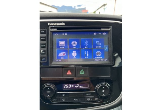時尚型2.4 ▼100%全車無拆裝原裝鈑件▼原廠技師查驗鑑定▼公里數保證▼一分錢一分貨全面守護您的行車安全▼  第17張相片