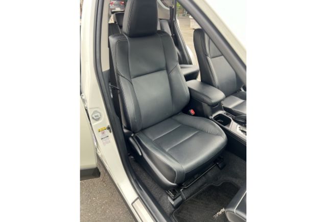 2.0尊爵版▼100%全車無拆裝原裝鈑件▼原廠技師查驗鑑定▼公里數保證▼一分錢一分貨全面守護您的行車安全▼  第13張相片