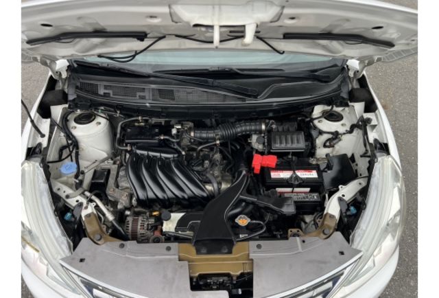 1.6行家皮椅版▼100%全車無拆裝原裝鈑件▼原廠技師查驗鑑定▼公里數保證▼一分錢一分貨保證您的行車安全▼  第7張相片
