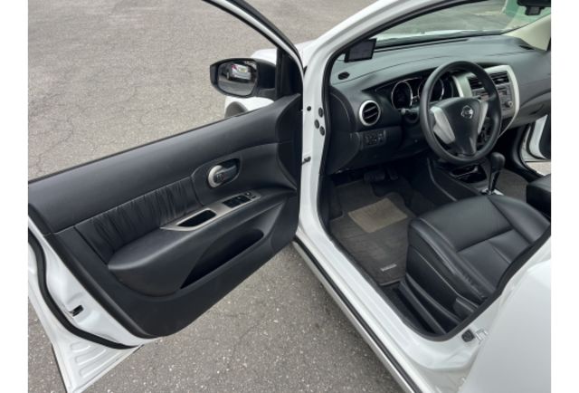 1.6行家皮椅版▼100%全車無拆裝原裝鈑件▼原廠技師查驗鑑定▼公里數保證▼一分錢一分貨保證您的行車安全▼  第13張相片